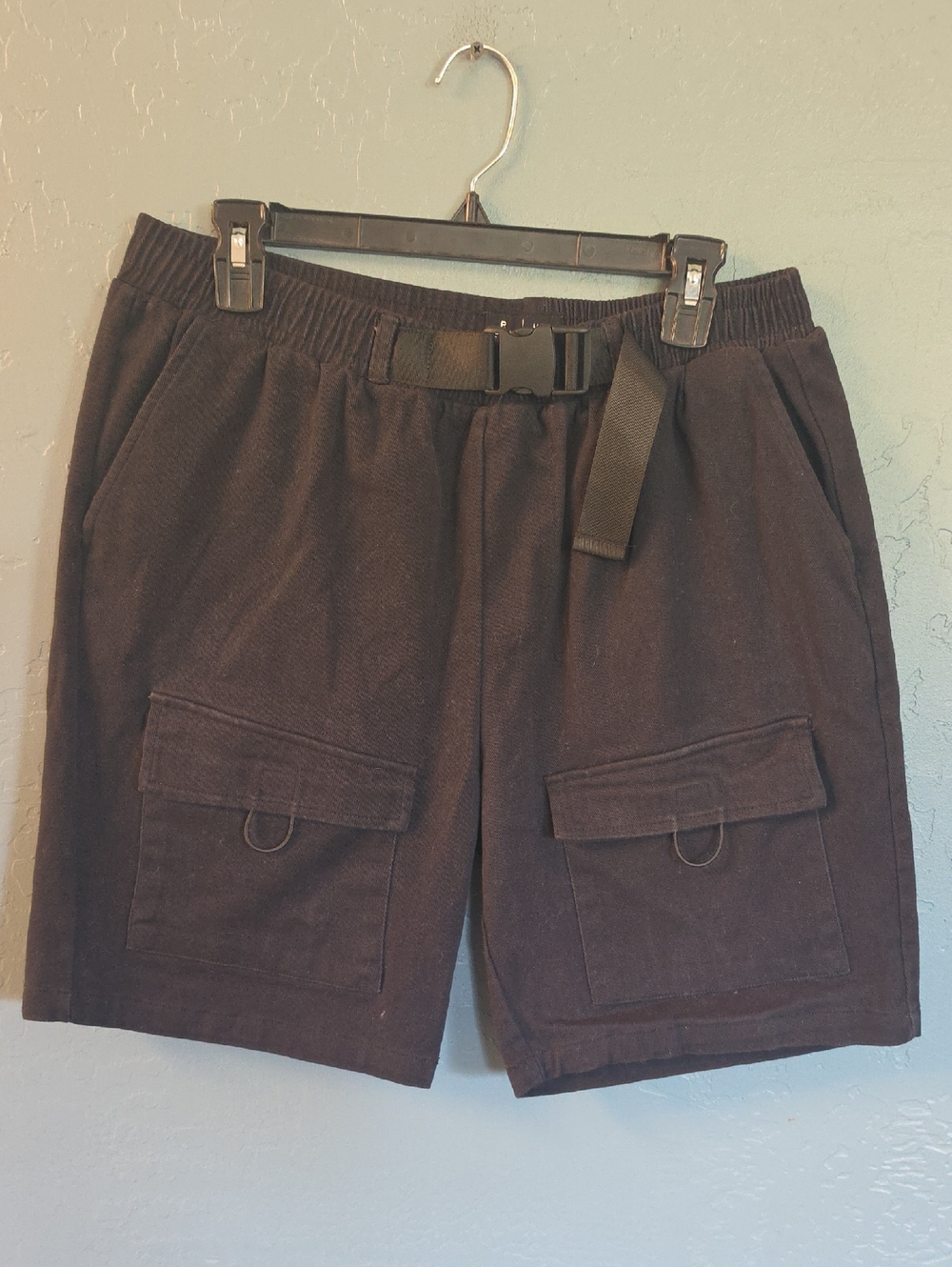 Men's Black Cargo Shorts with Integrated Webbing Belt